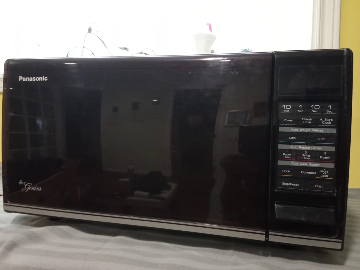 Panasonic The Genius Microwave - photo 2
