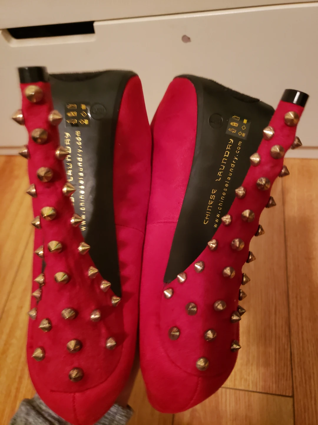 Chinese Laundry Red Peep Toe Heels with Spikes Size 7.5 - photo 4