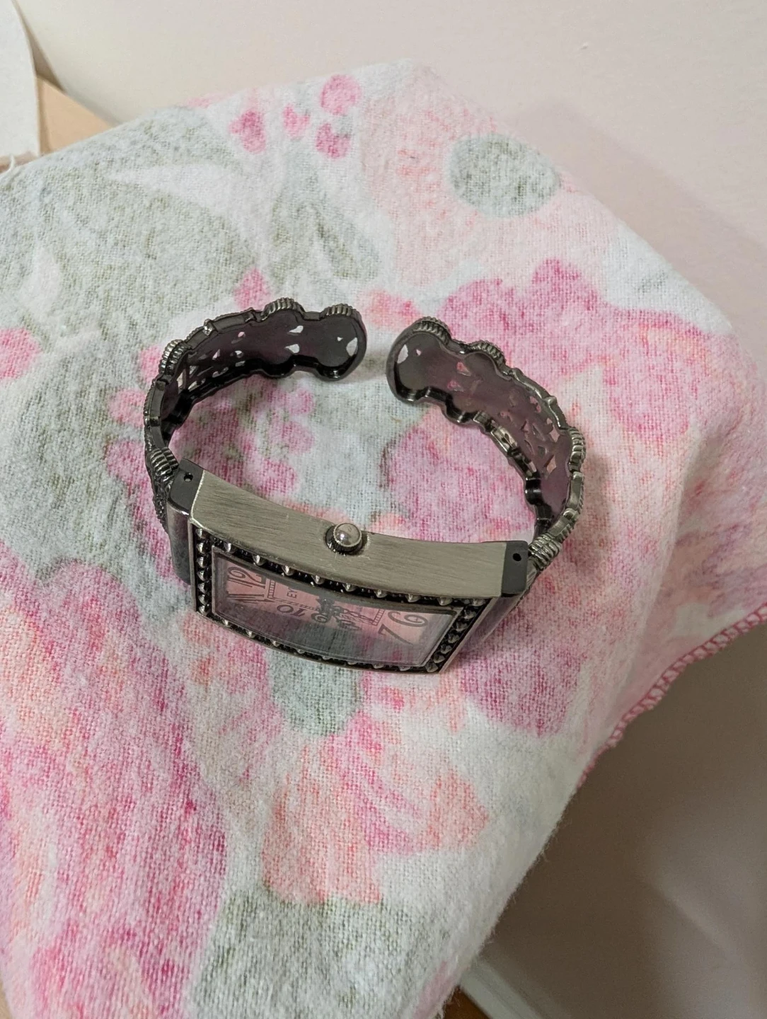 EYKI Quartz Cuff Watch - photo 4