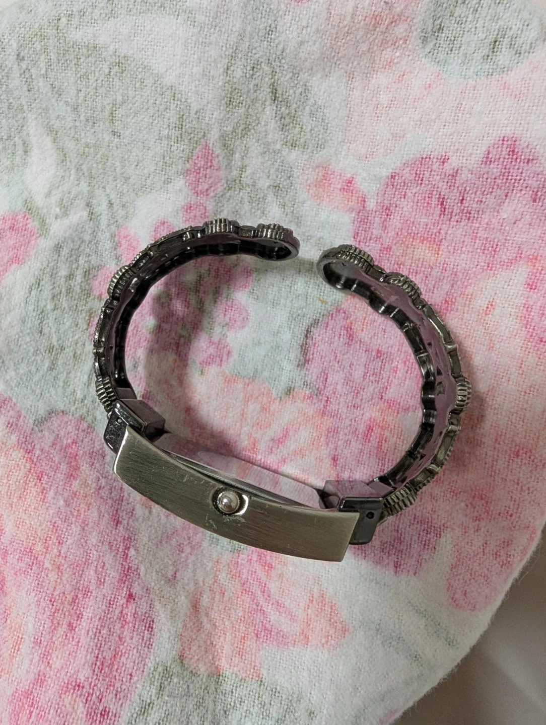 EYKI Quartz Cuff Watch - photo 5