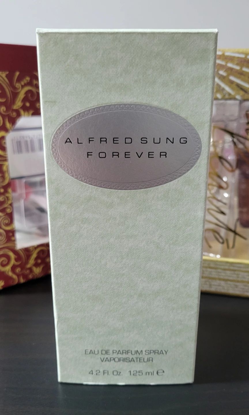 Alfred Sung Forever Eau de Parfum Spray for Women, 4.2 Fl. Oz. - photo 2