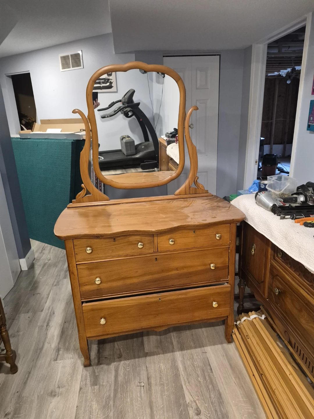 Vintage Solid Wood Dresser with Mirror – Antique Style – $250