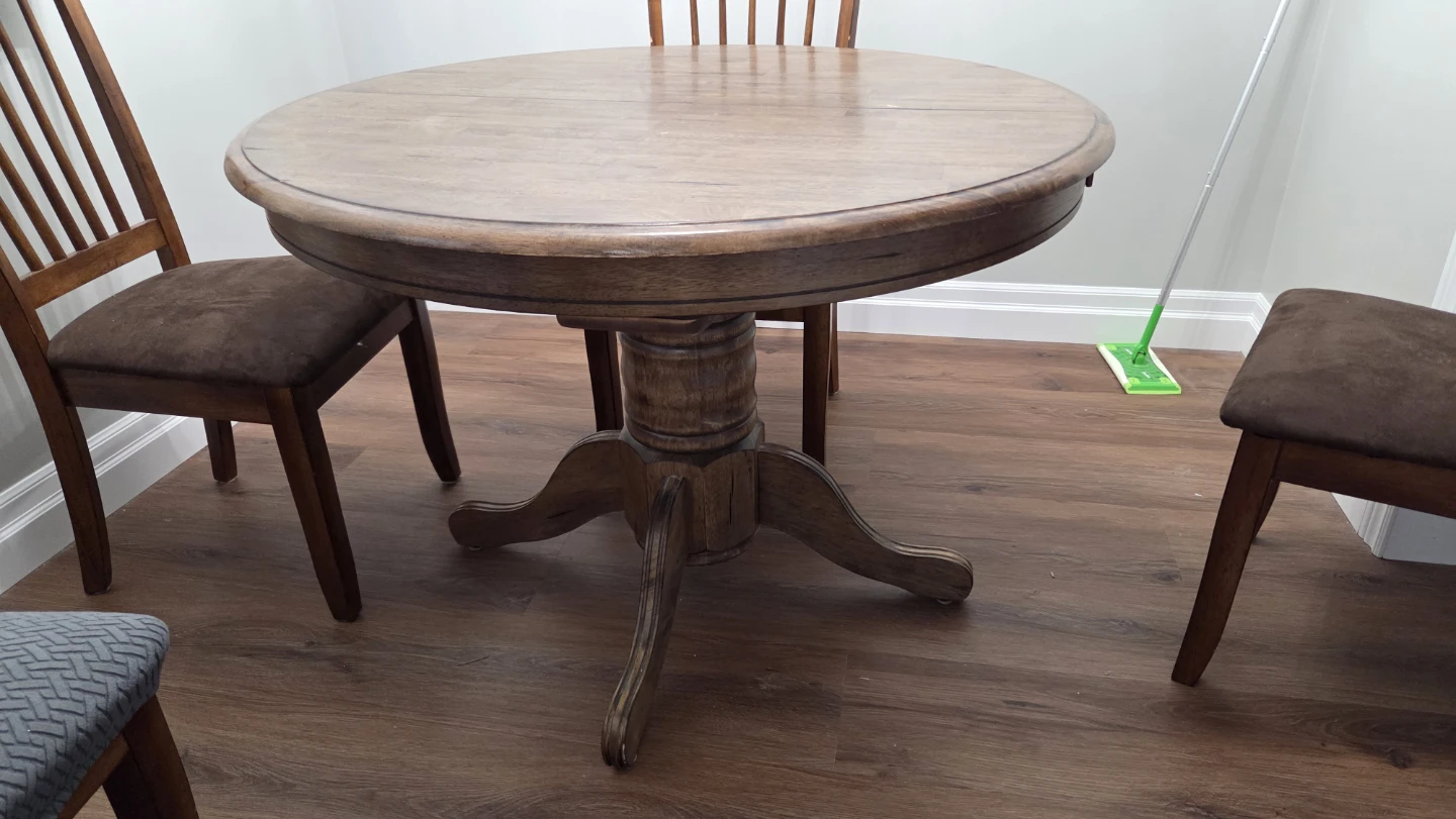 Wooden Pedestal Dining Table With 4 Chairs