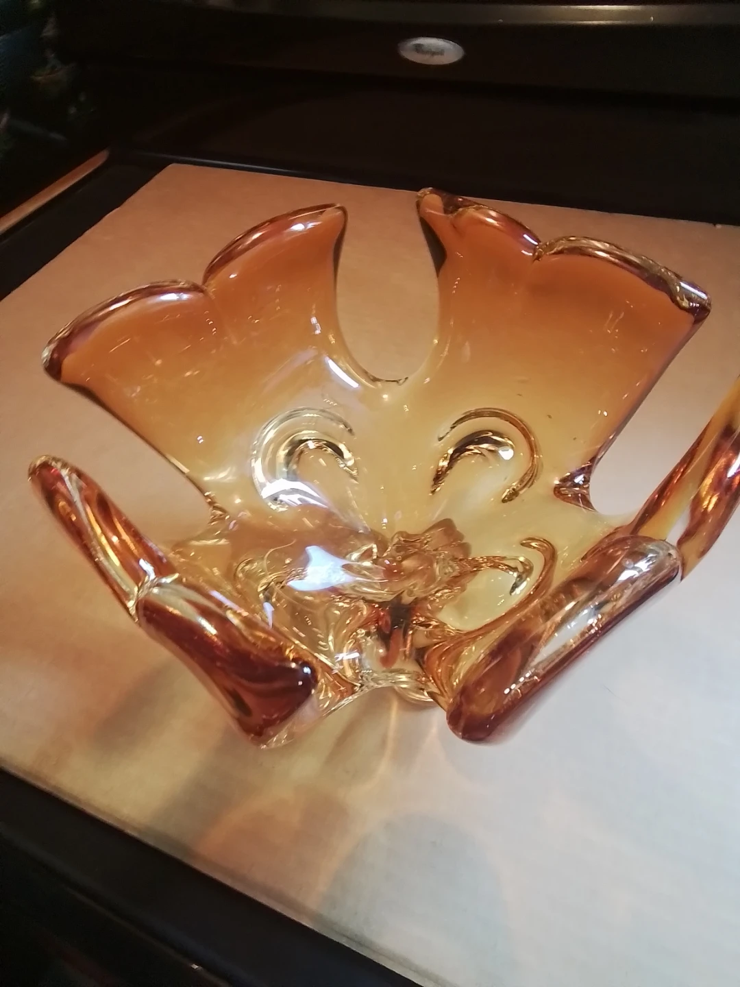 Vintage Chalet Canada Art Glass Splash Bowl 8x8" - photo 3