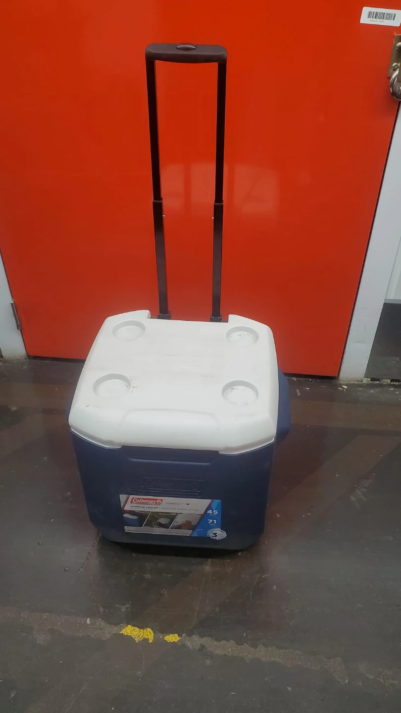 Coleman 45 Qt Wheeled Cooler - photo 2