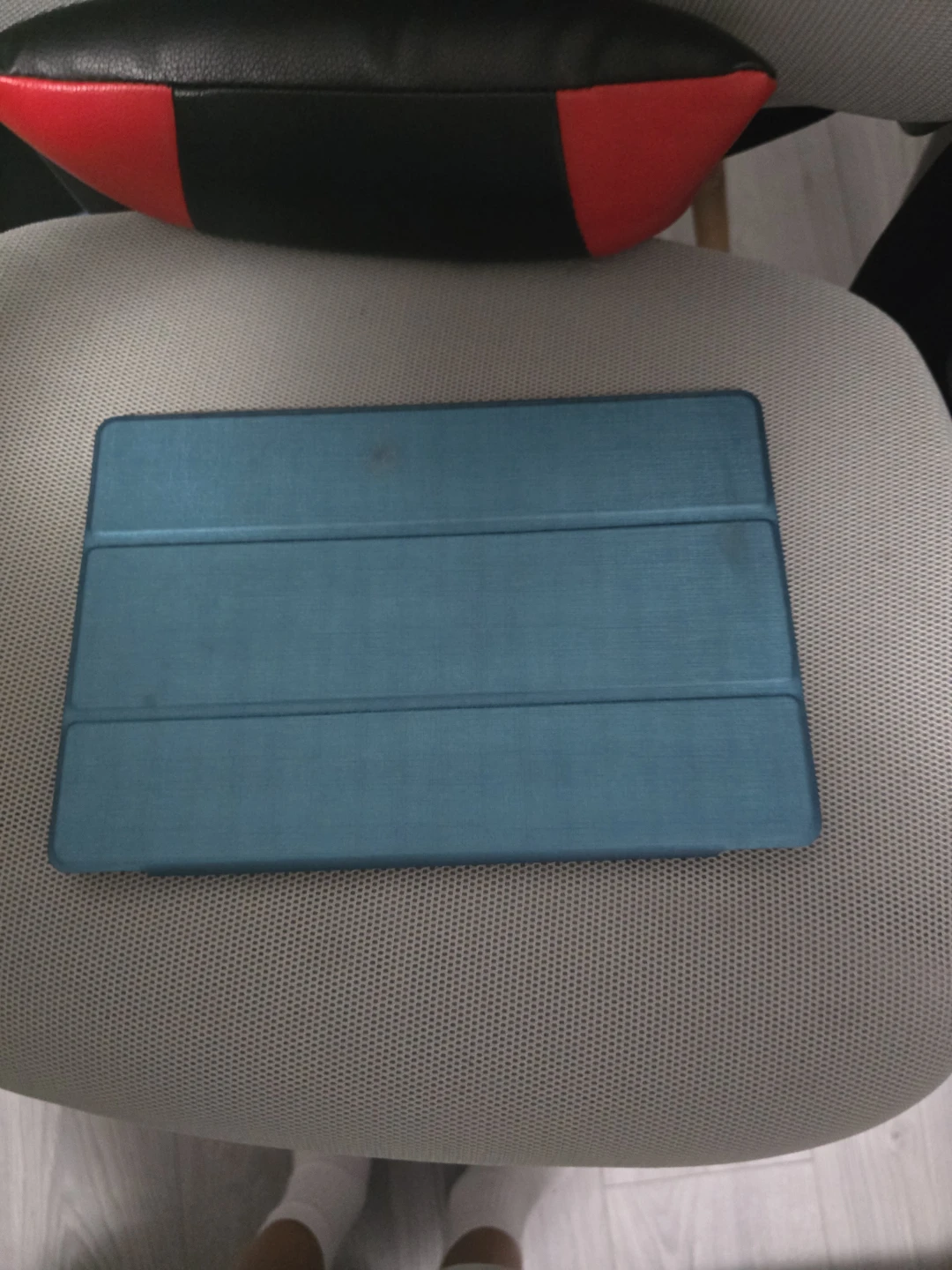 Tablet with Blue Case - photo 3
