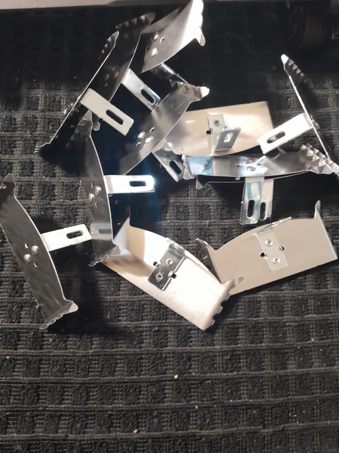 Lot of 10 Metal Blind Brackets