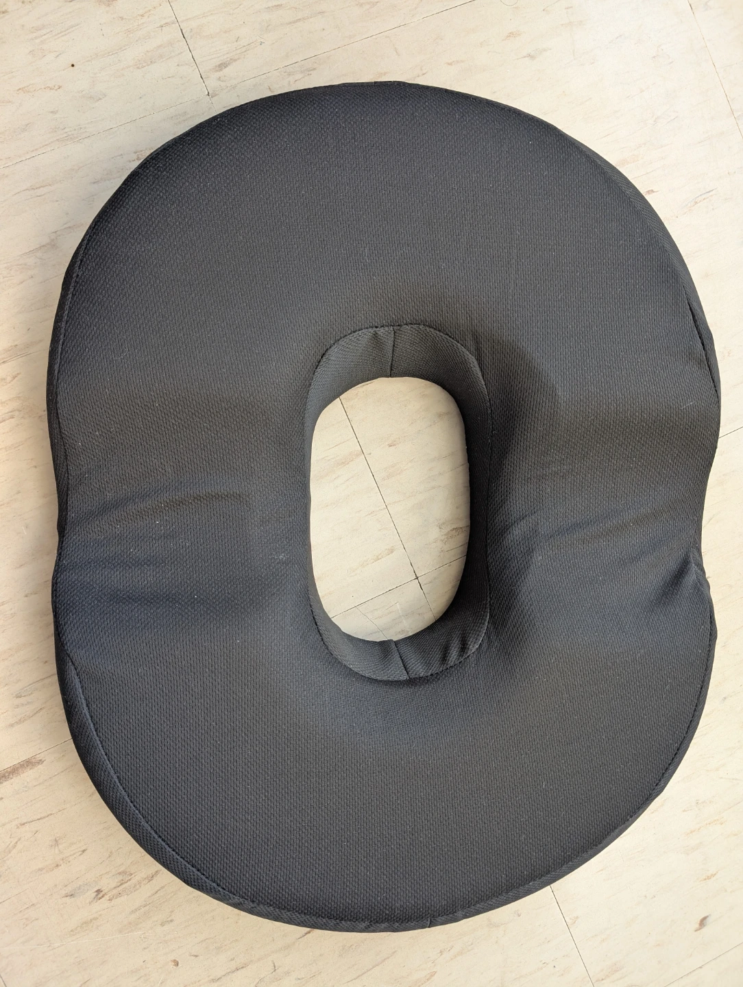 Donut shaped Seat Cushion for Hemorrhoids - photo 4