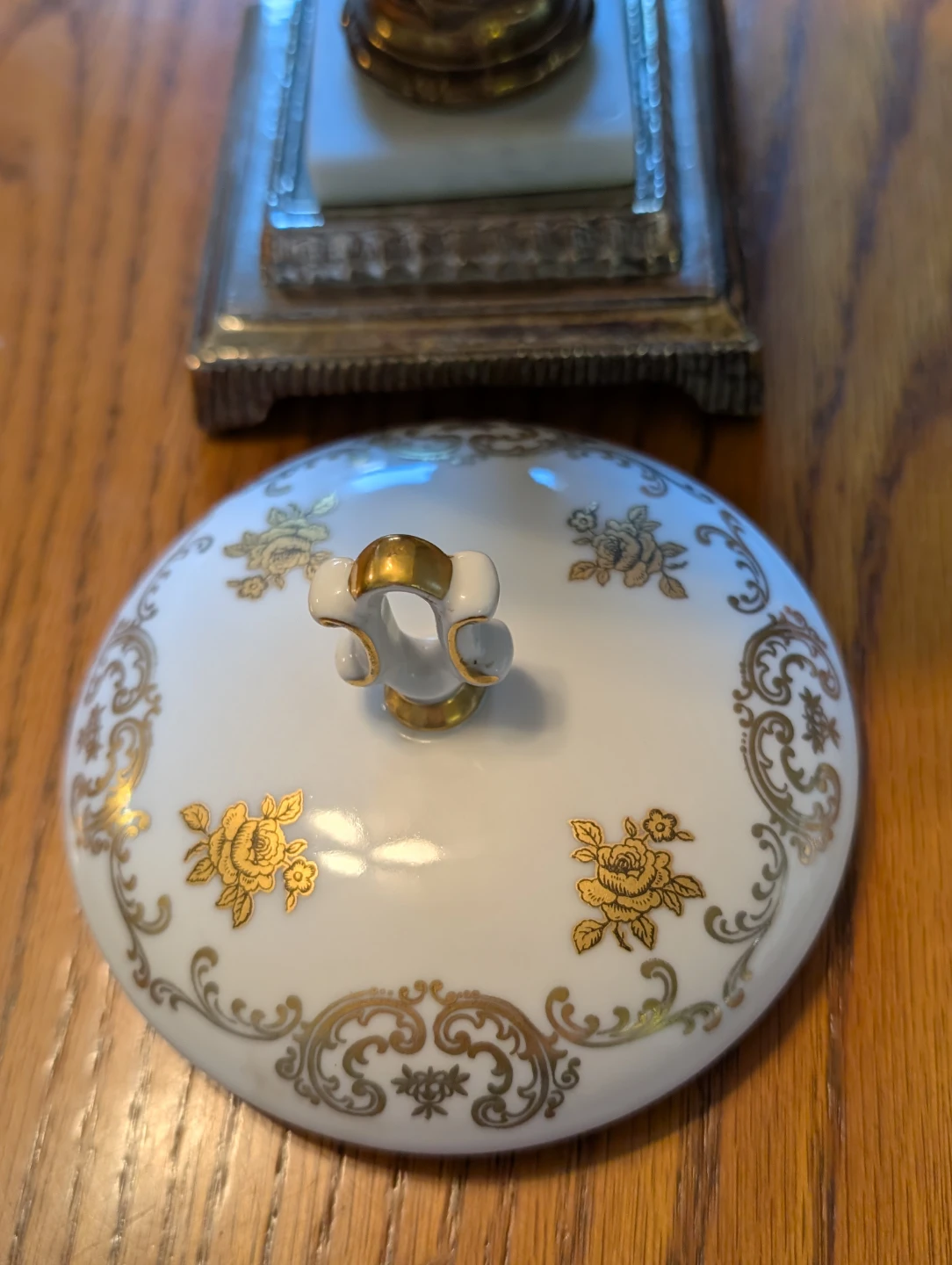 Ornate Gold and White Porcelain Footed Candy Dish. 1930's - photo 5