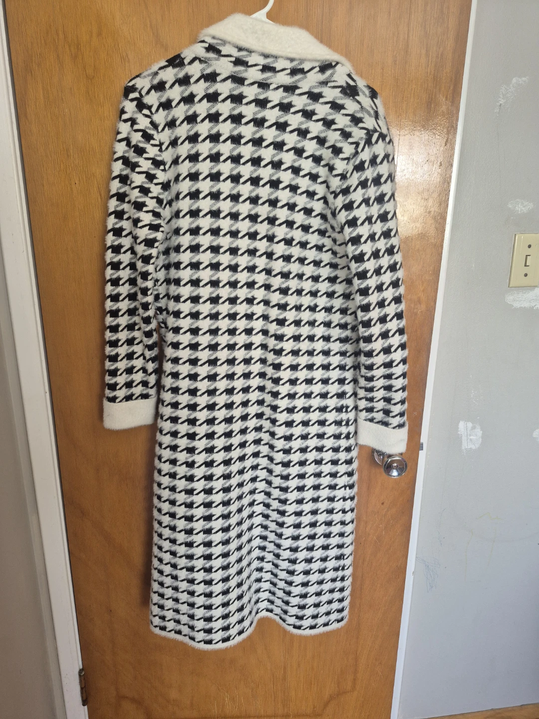 Alison Sheri Black and White Houndstooth Coat - M/M - photo 3