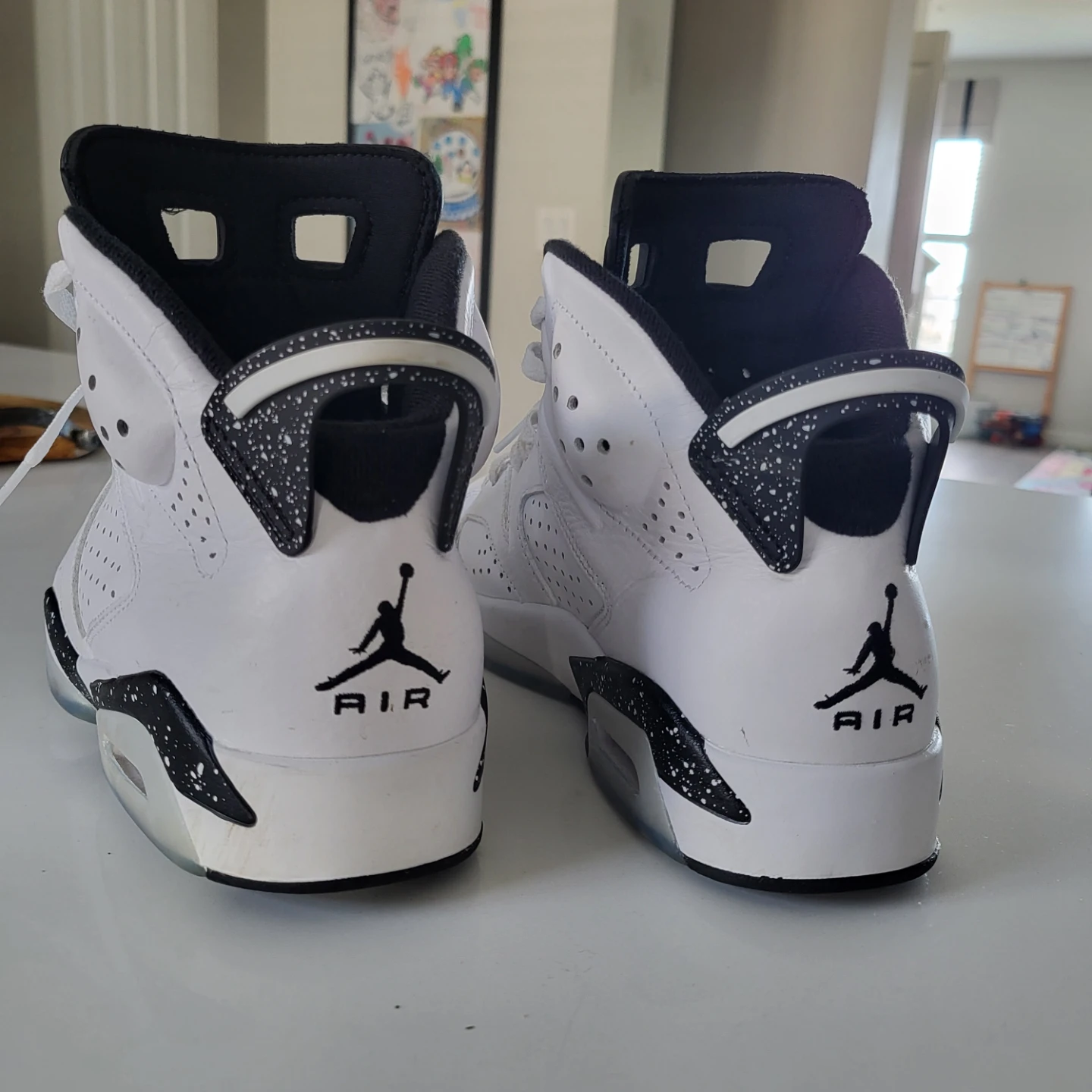 Practically New Men's Air Jordan 6 Retro: Size 8 - photo 3