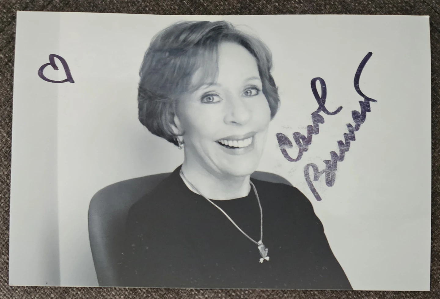 Carol Burnett Signed Autograph Photo 4x6