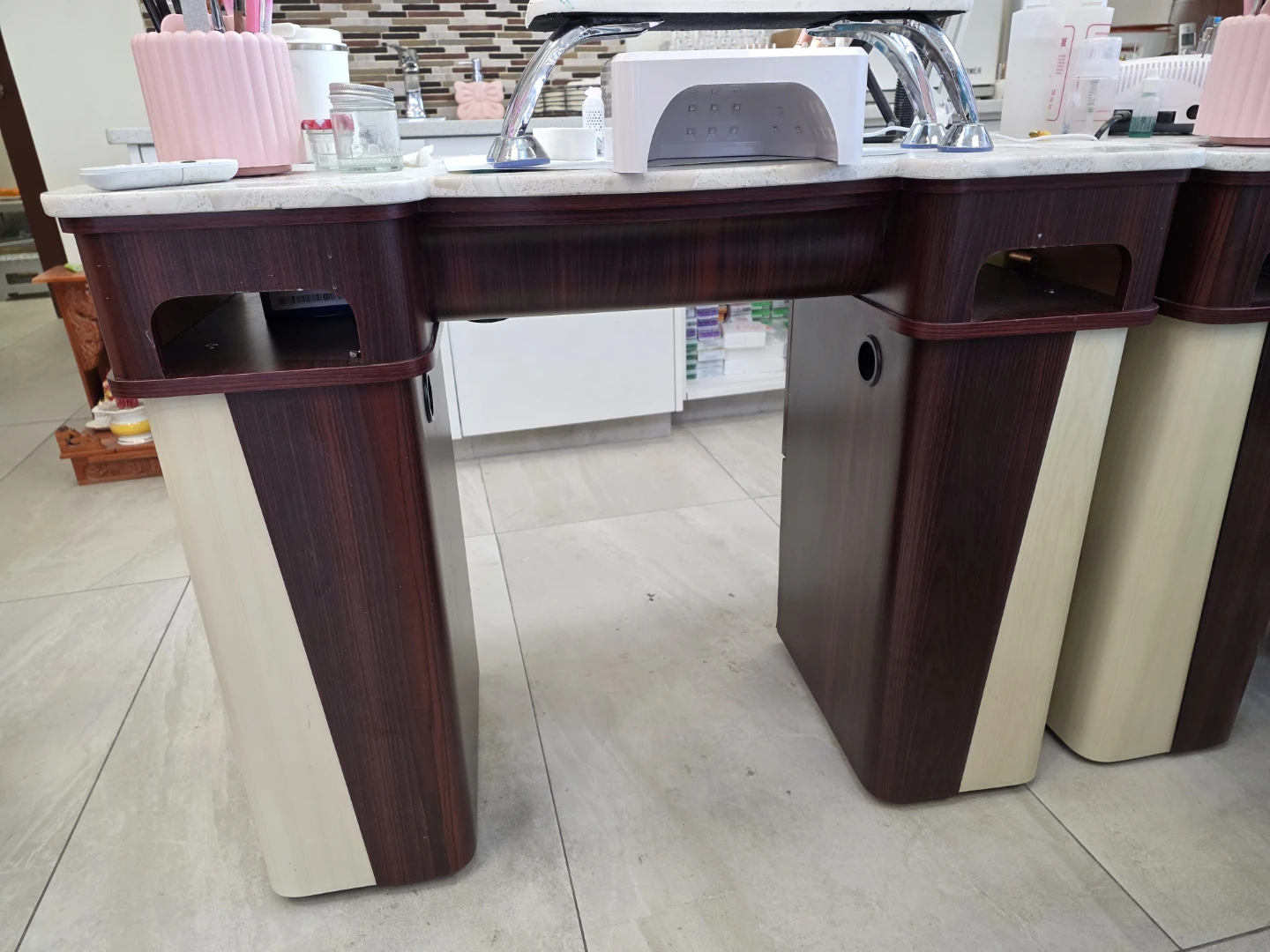 Manicure Nail Table