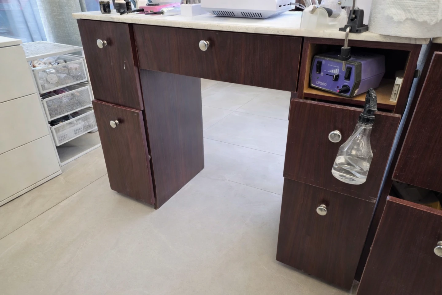Manicure Nail Table - photo 3
