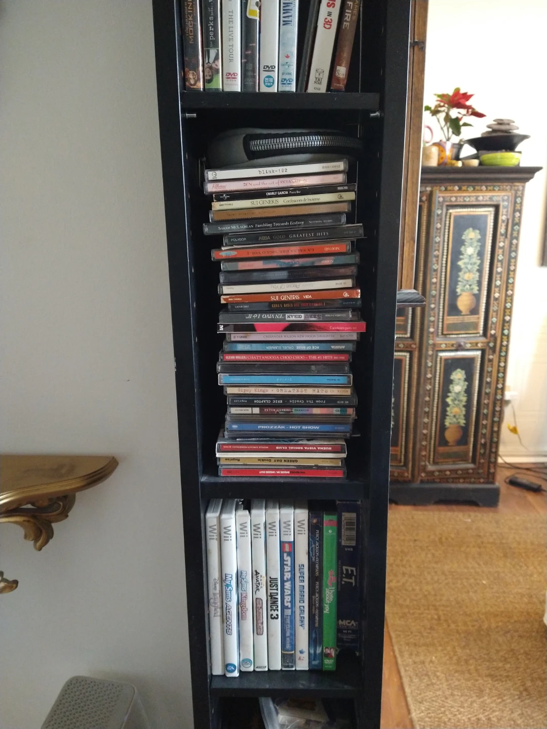 Book cd Dvd shelve - photo 2