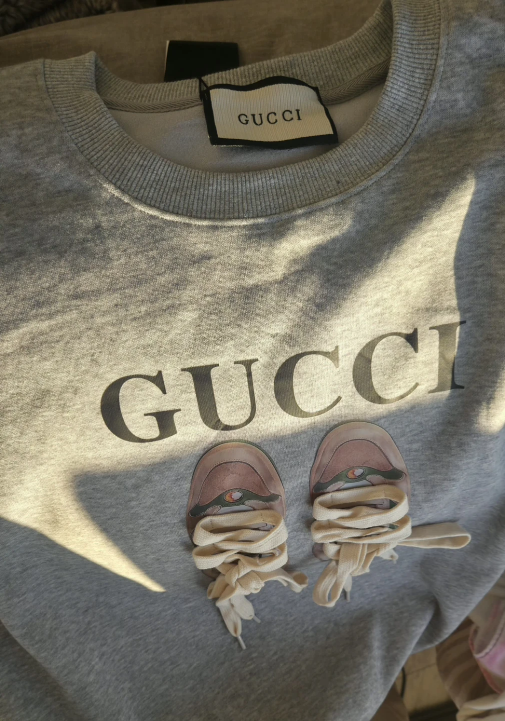 Gucci Grey Graphic Sweatshirt - photo 2