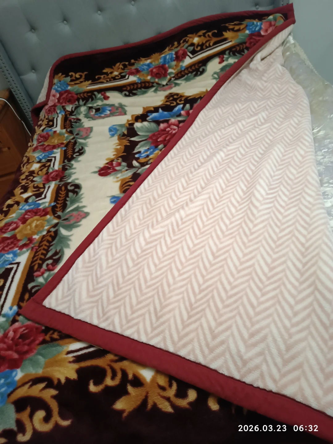 Heavy Floral Blanket - photo 2