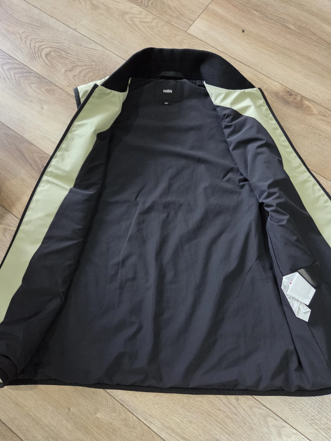 [Nobis] BNWT Men's Vest - Size M - photo 2