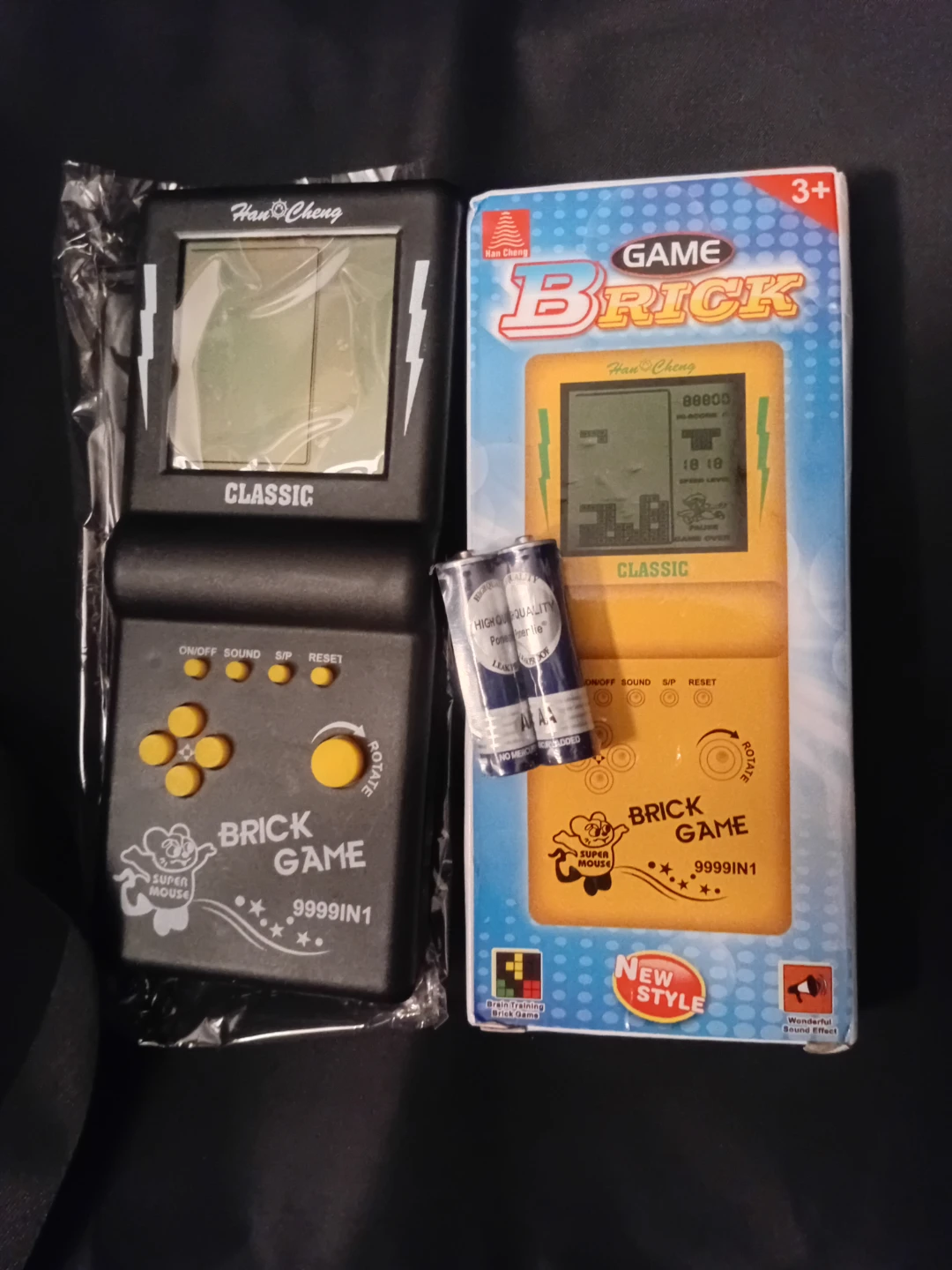 NEW!   HLF Brick Game 9999 in 1 Retro Handheld Game Console 🧡