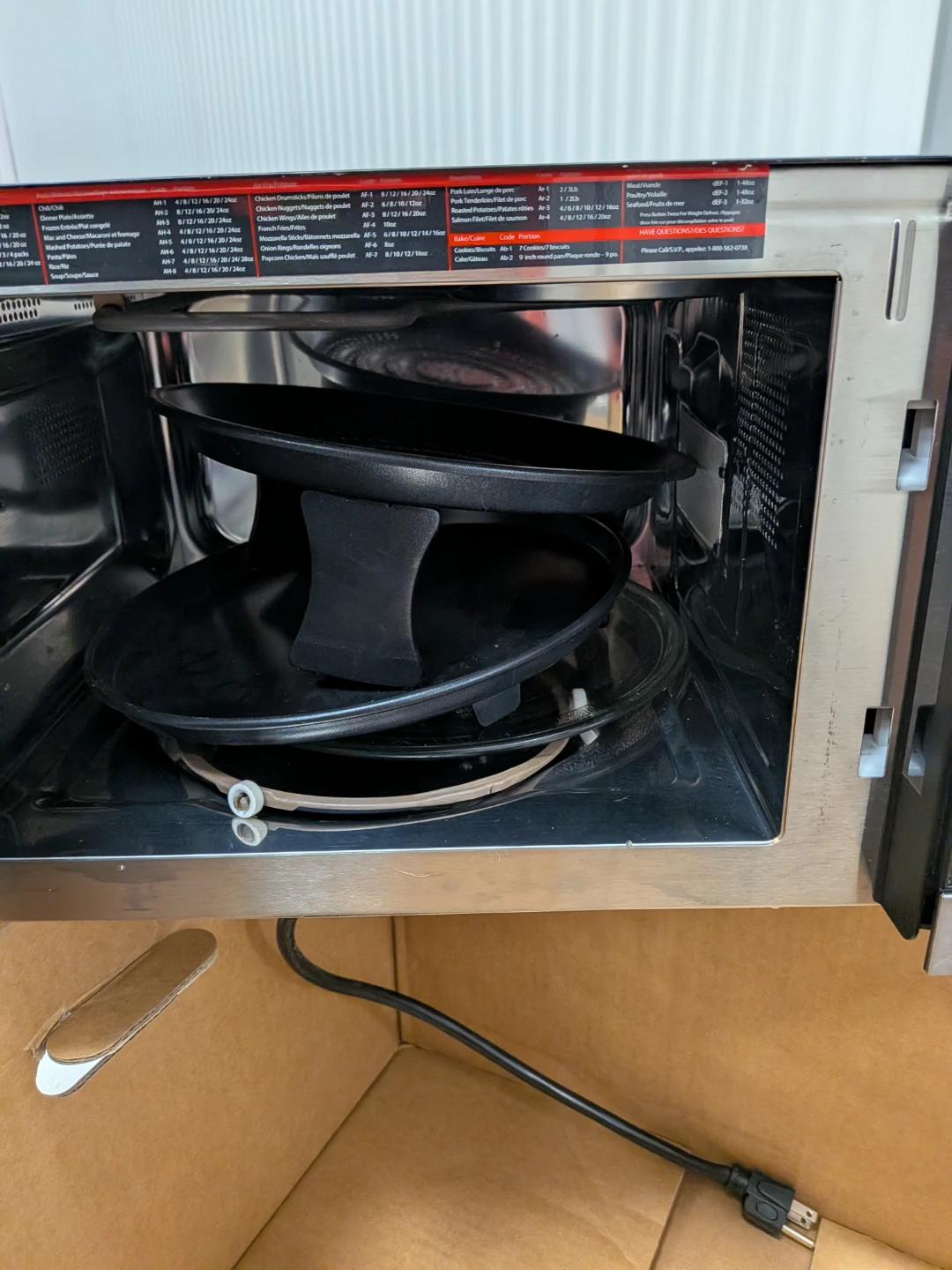 Galanz 3-in-1 Microwave, Air Fryer, Convection Oven - photo 2