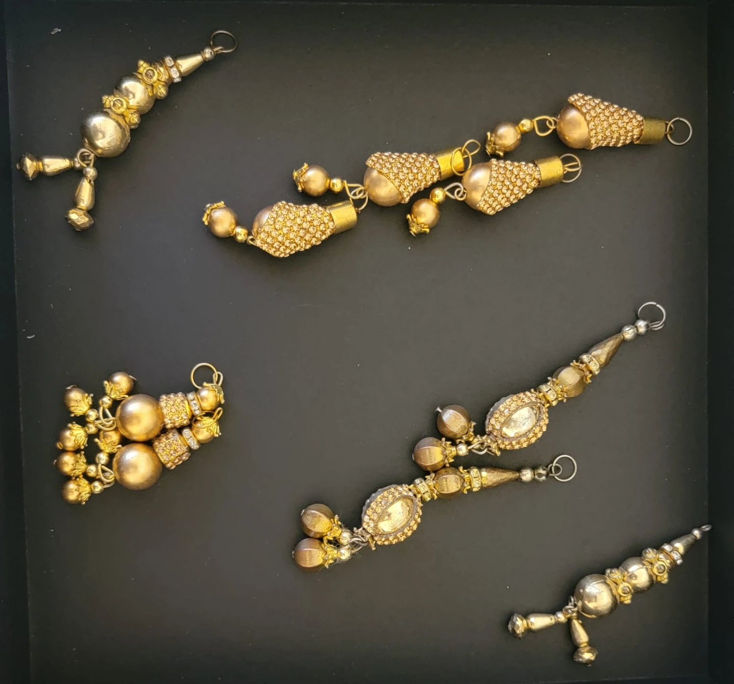 Gold Tassel Embellishments (Set of 5)