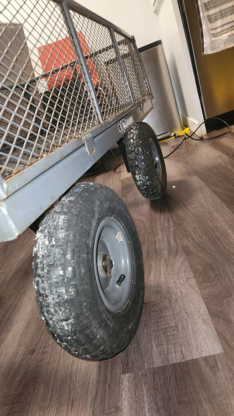 Gorilla Carts Heavy-Duty Steel Garden Cart - photo 4