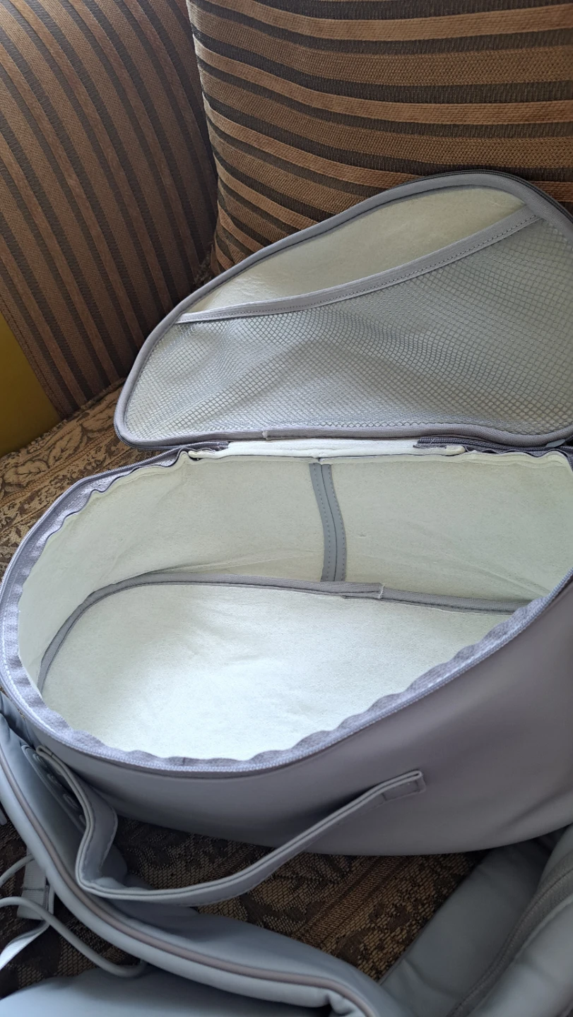 Naipo eCuddle C1 Shoulder Massager with Travel Case - photo 3