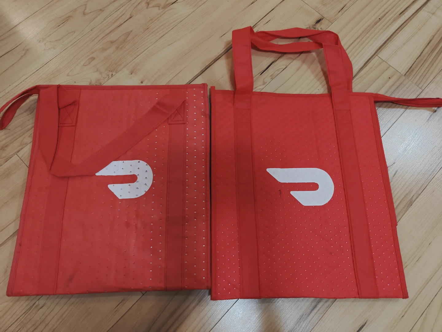 DoorDash Red Insulated Delivery Bags (2)