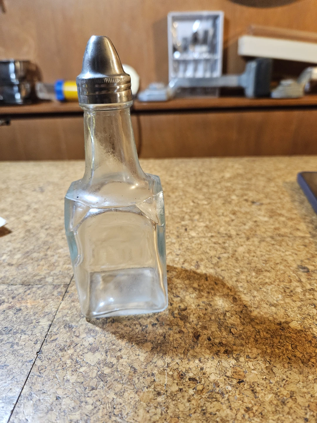 Glass cruet set with metal pour spouts - photo 2