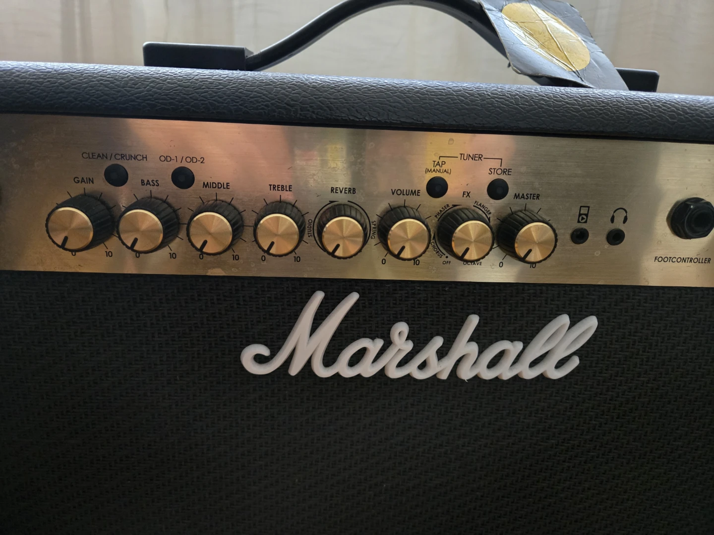 Marshall MG Gold Series 30W Combo w/ Digital FX - photo 2