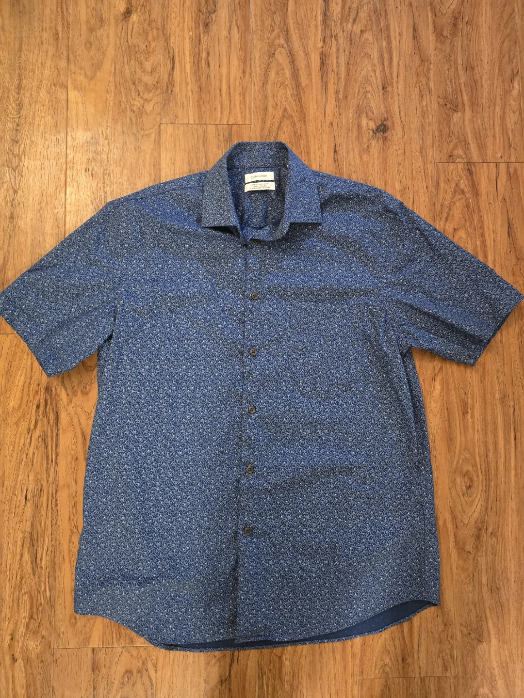 Calvin Klein Men's Short Shirt (M)