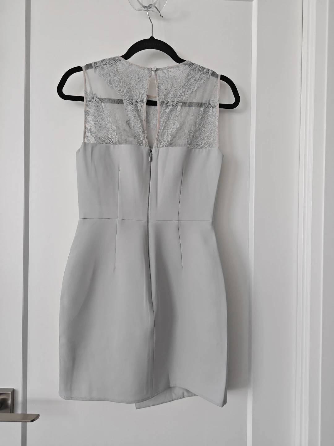 BCBG MAXAZRIA Grey Lace Detail Mini Dress - photo 2