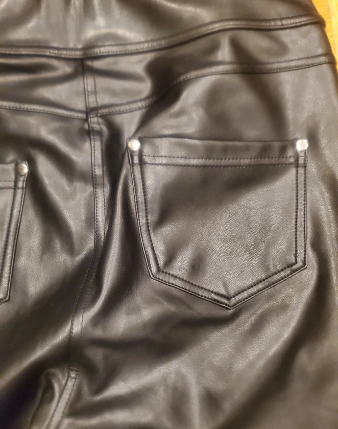 Laundry by Shelli Segal Faux Leather Pants - photo 4