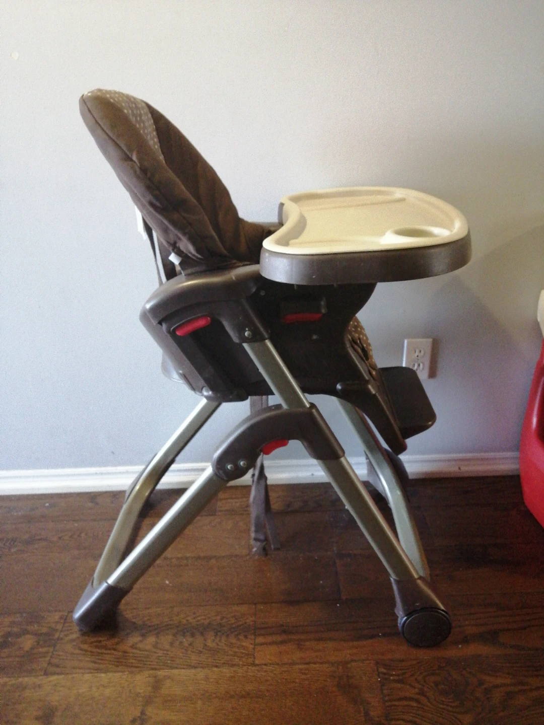 Baby High Chair - photo 2