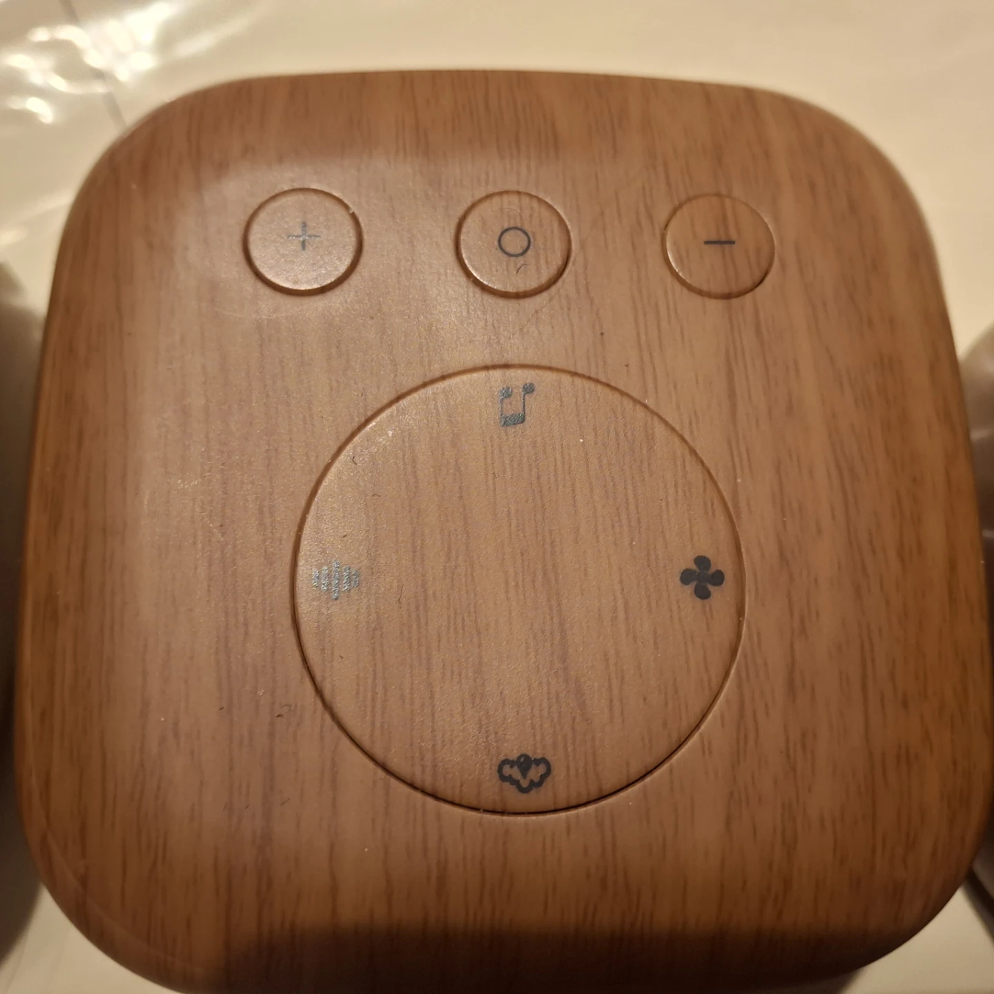 White noise machine for adults or babies