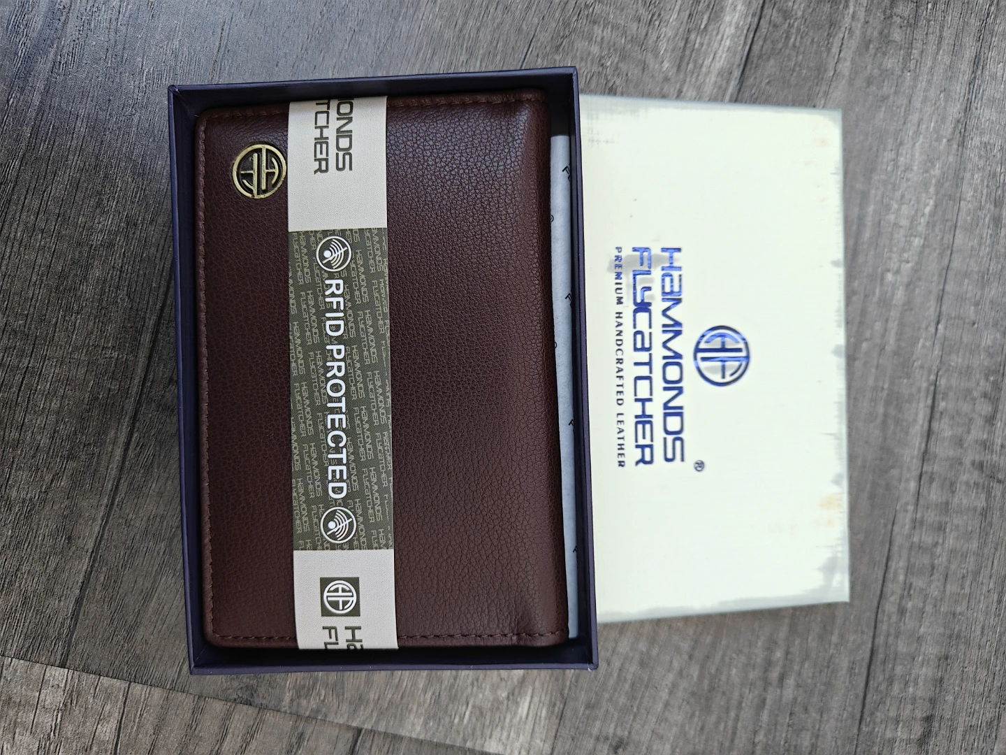 Genuine Leather passport holder - photo 2