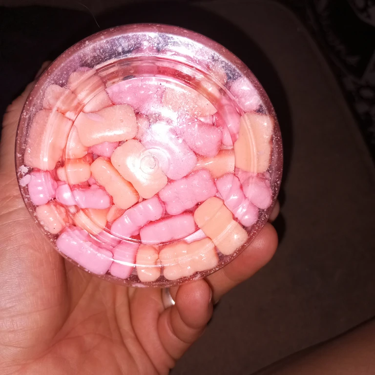 Slick Gummy Bears Hard Wax Beads - Strawberry Peach 8 oz - photo 2