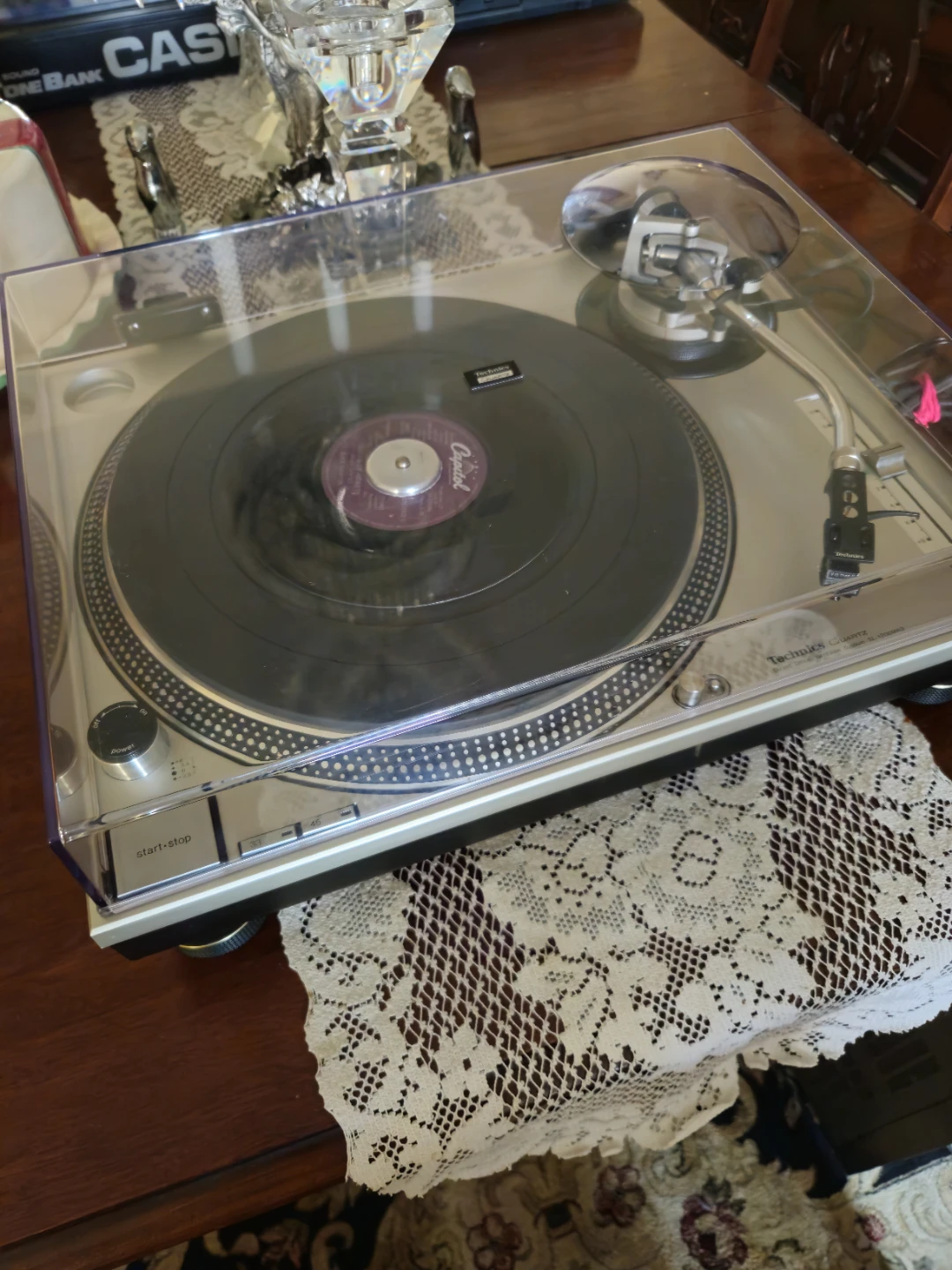 Technics Quartz Direct Drive Turntable SL-1200MK2 - photo 3