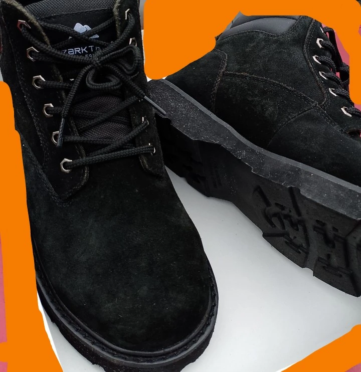 Hiking boots - photo 3