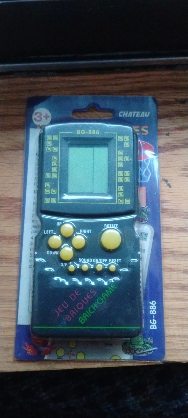 Chateau BG-886 Brick Game