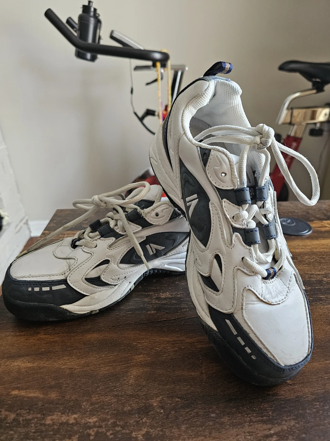 Electrostatic Dissipative (ESD) work boots  Size 7.5