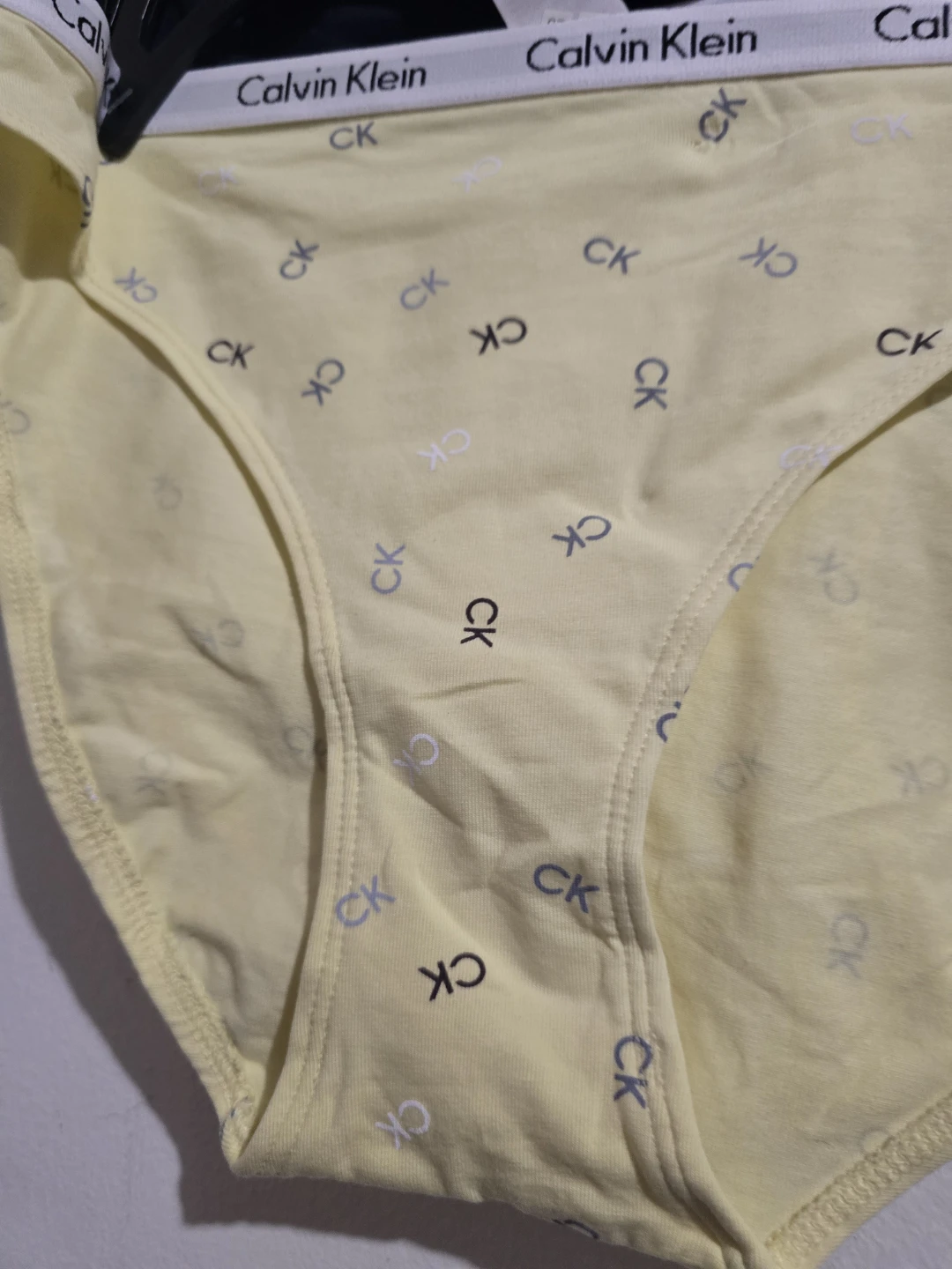 NWT Calvin Klein Underwear Set - Size XL - 3-Pack (Yellow, Black - photo 4