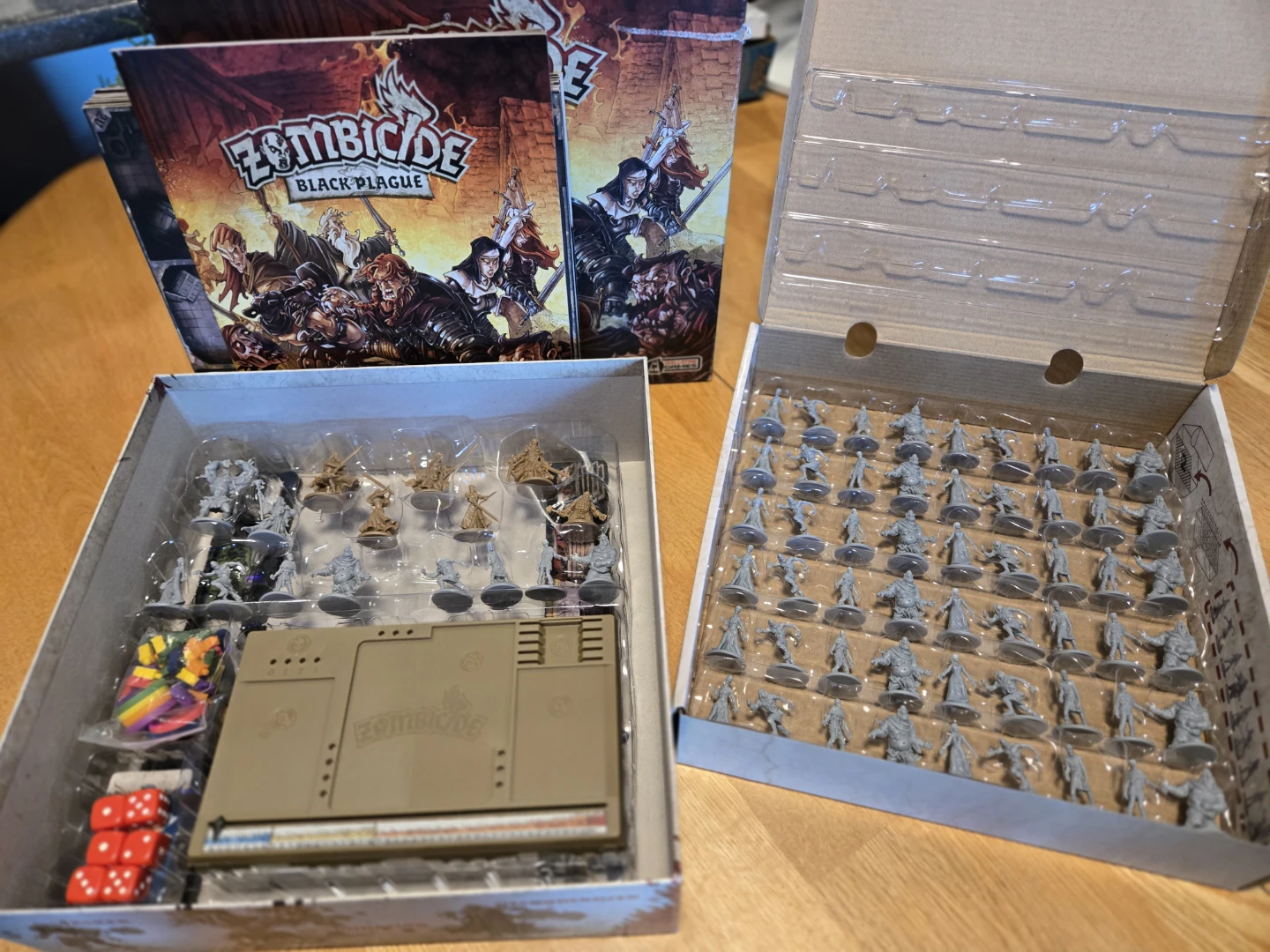 Zombicide: Black Plague Board Game - photo 3