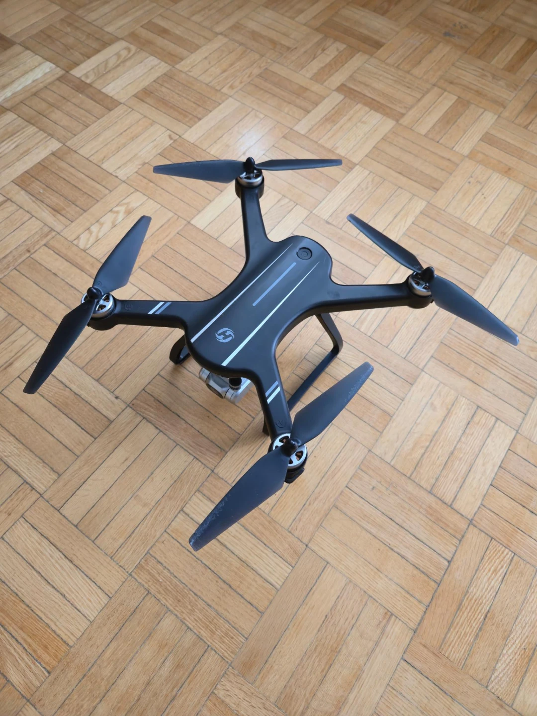 Holy Stone Drone with Remote and Accessories - photo 2