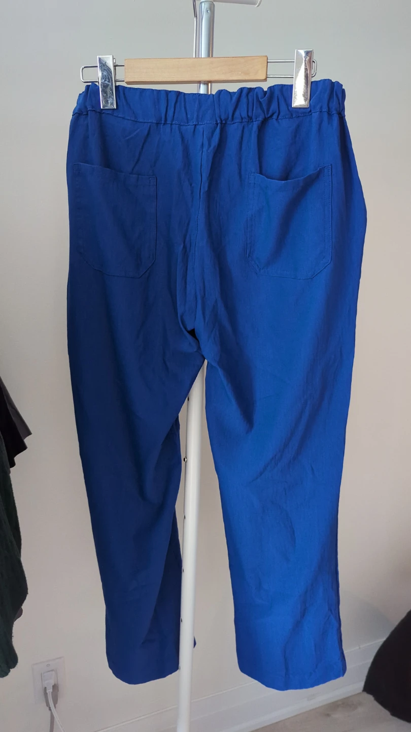5 pieces - scrub tops and pants - photo 3