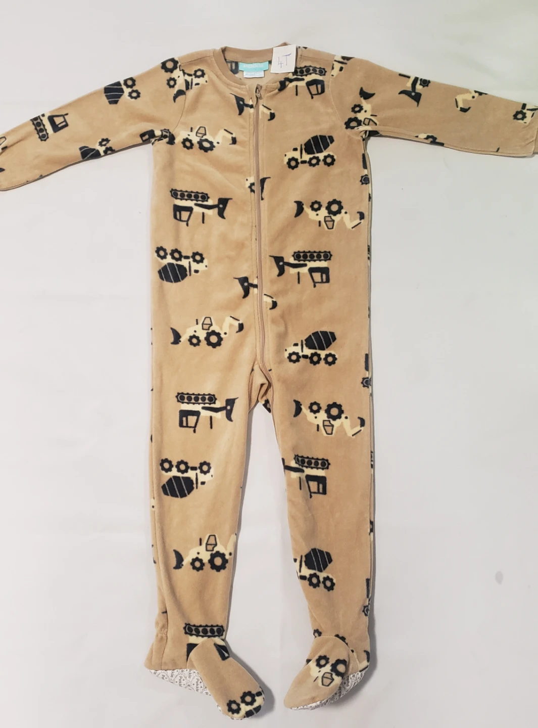 Brand new Pekkle Soft Piyama Size 4T