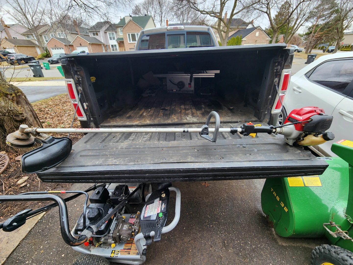 Honda HHT25S 4-Stroke Gas Trimmer - photo 2