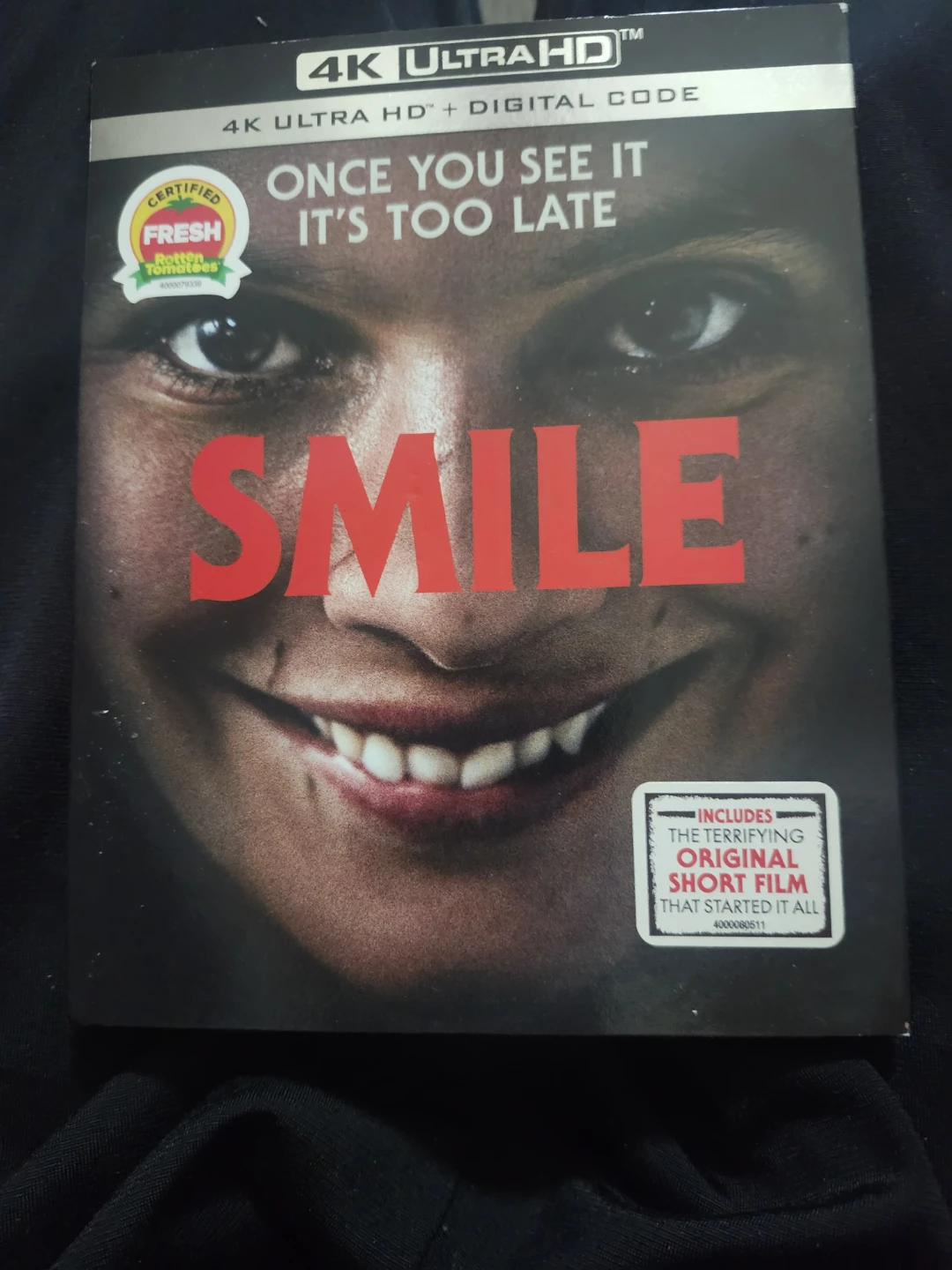 Smile 4K Ultra HD Blu-ray + Digital Code