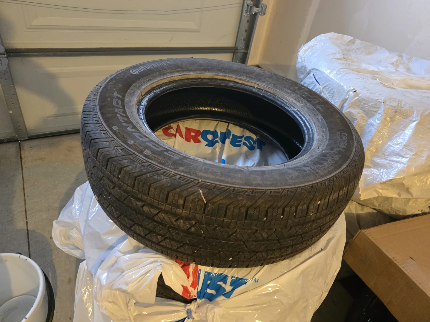 Continental Tire 235/65/R17
