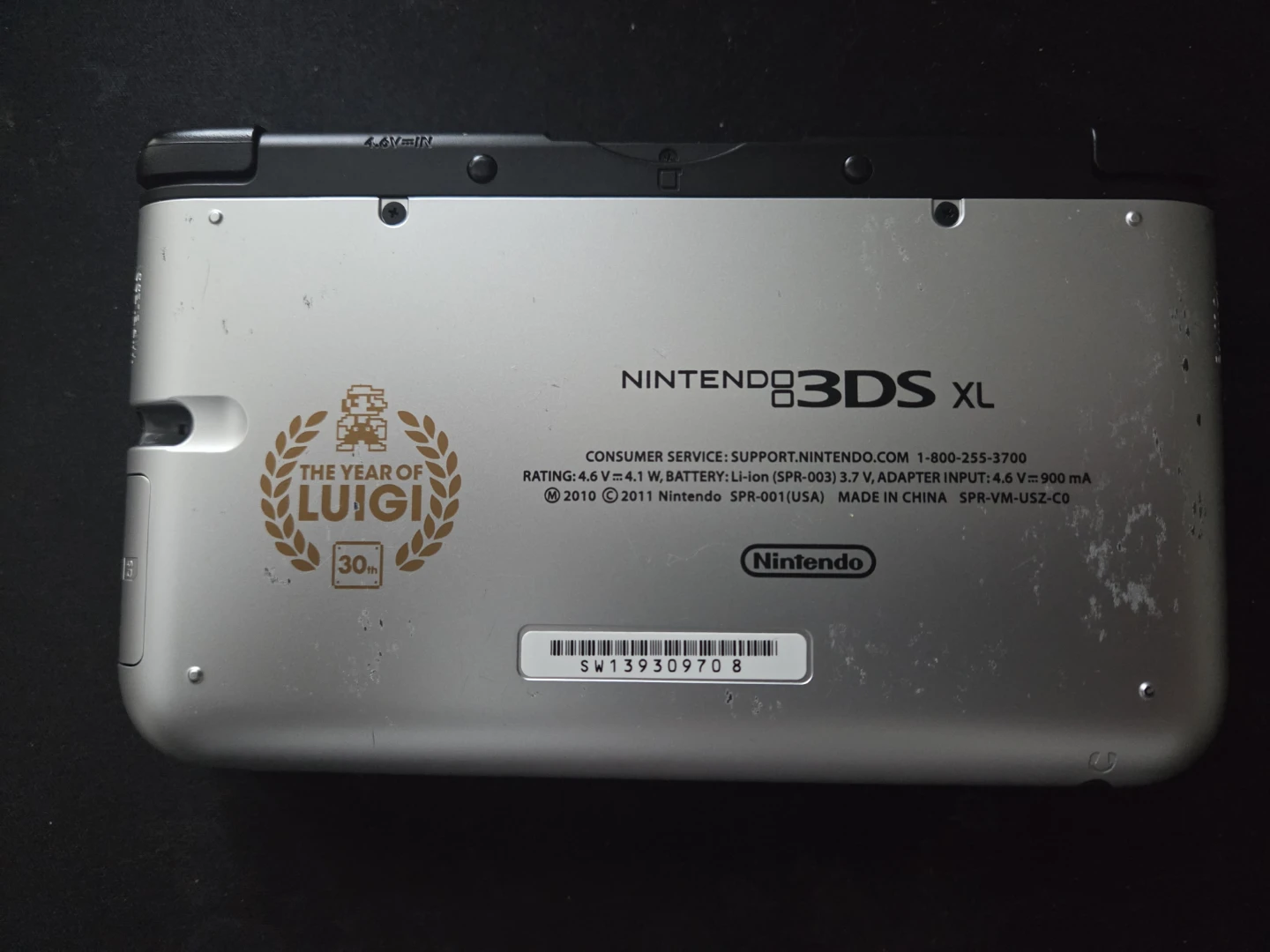 Nintendo 3DS XL - The Year of Luigi Edition - photo 3
